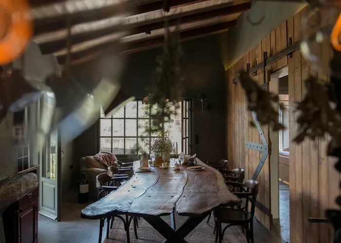 Opora Country Living